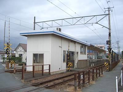 改修前の小林駅
